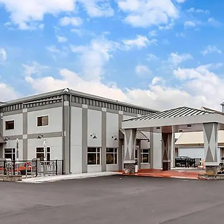 Days Inn & Suites By Wyndham Bowling Green